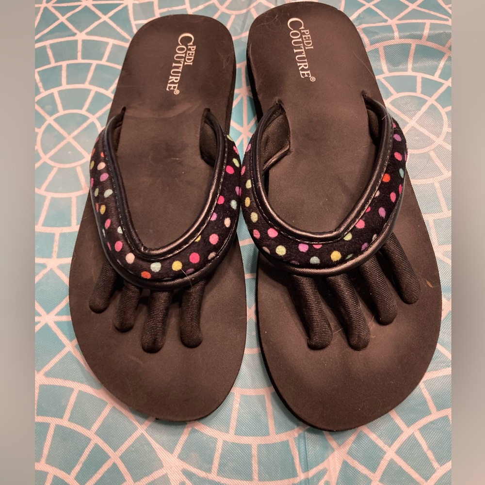 💛TODAY***$12***Pedi Couture black sandals with toe separators; pedicure